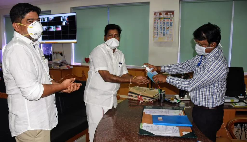  Ammk city secretary who financed 25 thousand for amma restaurant!